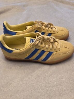 BNWT Men's Adidas Gazelle Indoor, Size 9.5